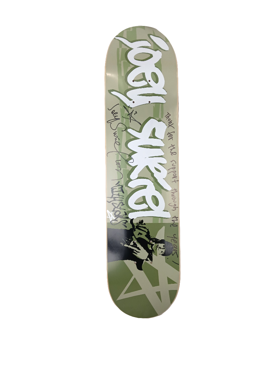 City Stars Joey Suriel Autographed LA Graffiti Handstyle Green Tan White Size 7.625" Vintage NOS Deck