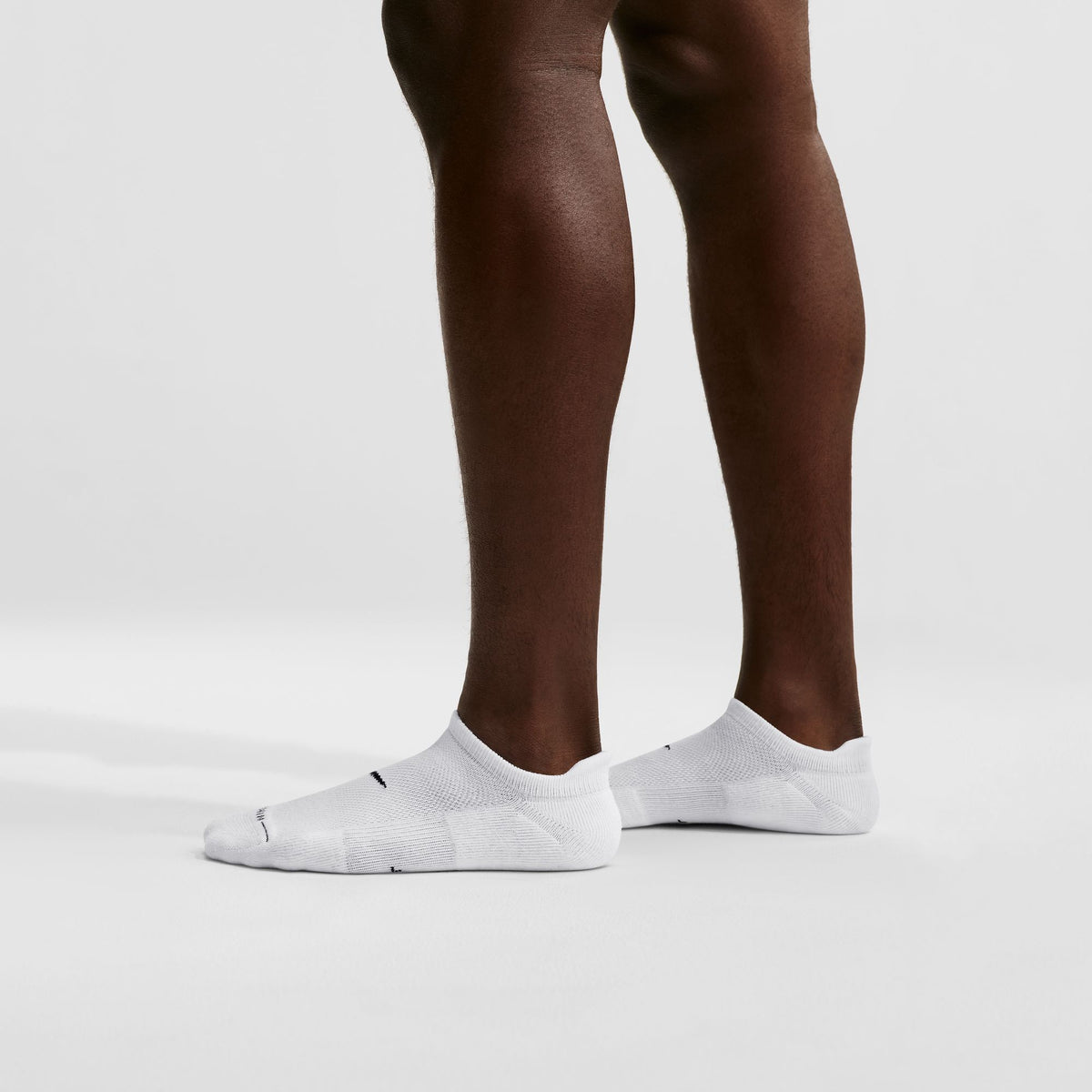 Nike Everyday Elevated White/Black No Show Socks (HQ8029-901)